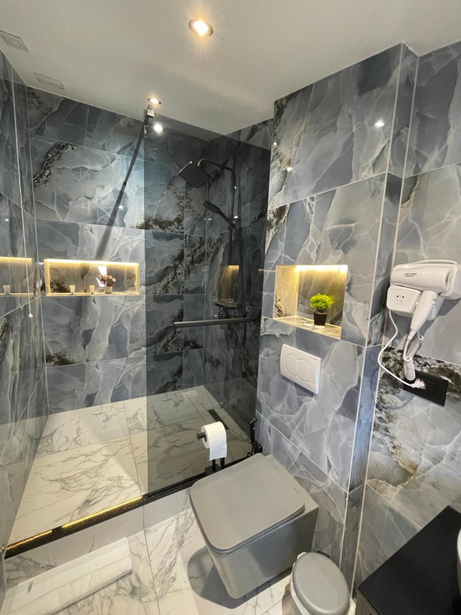 Hotell Dion 4*